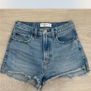 Abercrombie Mom Jean shorts curve love